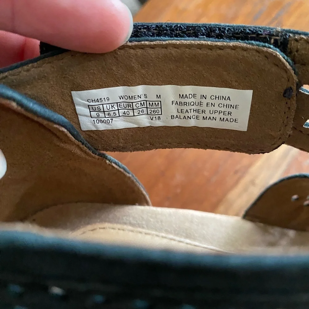 Rockport Women's Cobb Hill Black Leather Laser Cut Design Wedge Sandals Size 9